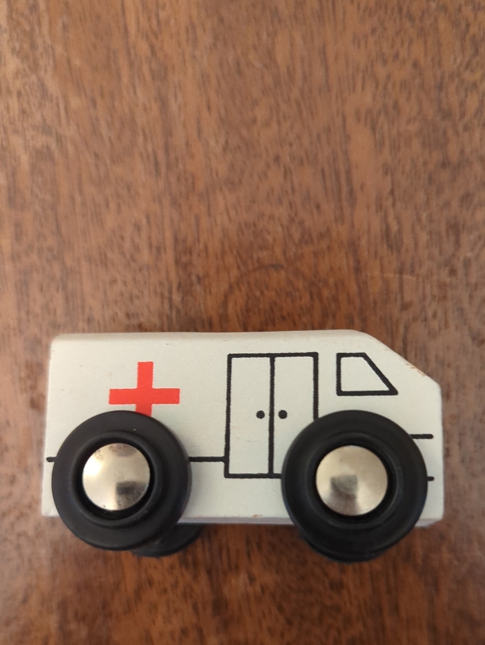 Thomas The Tank Engine Rescue Ambulance - Picture 2 of 7